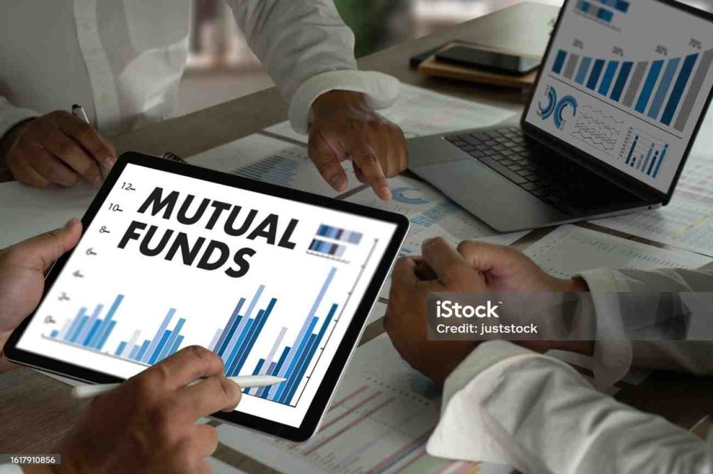 सुपरफास्ट ग्रोथ: 2025 में म्यूचुअल फंड्स ने निवेशकों को दिया बेहतर रिटर्न