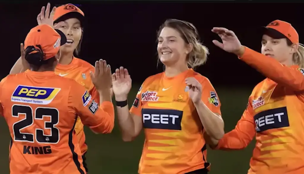 WBBL 2025: Sydney Sixers Women ने Perth Scorchers Women को 10 विकेट से हराया, Dunkley और Perry की शानदार बल्लेबाजी